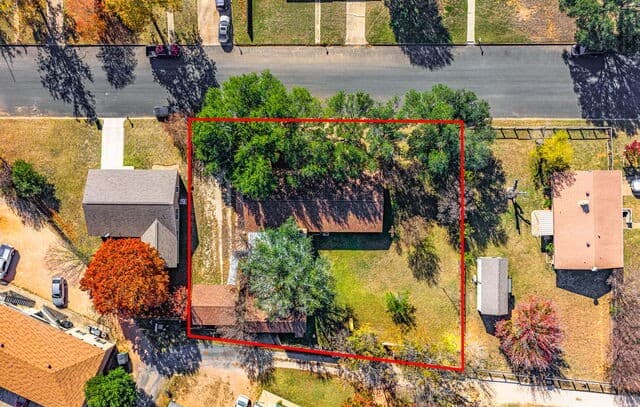 106  Seamoor, Fredericksburg, TX 78624 — photo 3