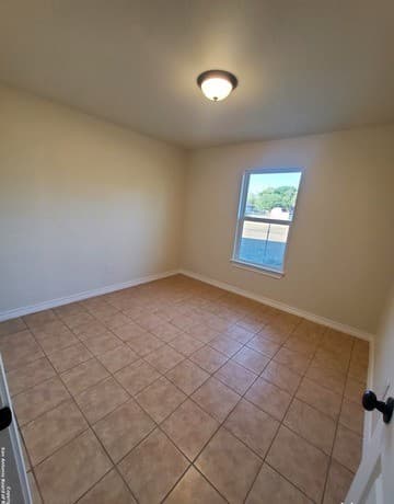 7539 W Dixon Rd Unit 2, Somerset, TX 78069 — photo 5