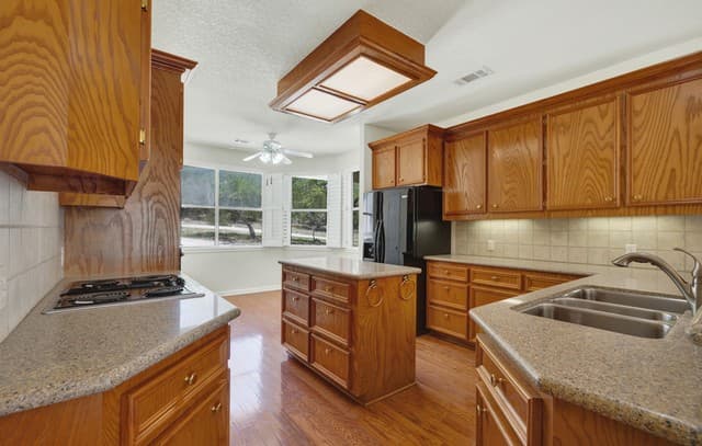 1000  Bamc Dr, Canyon Lake, TX 78133 — photo 16
