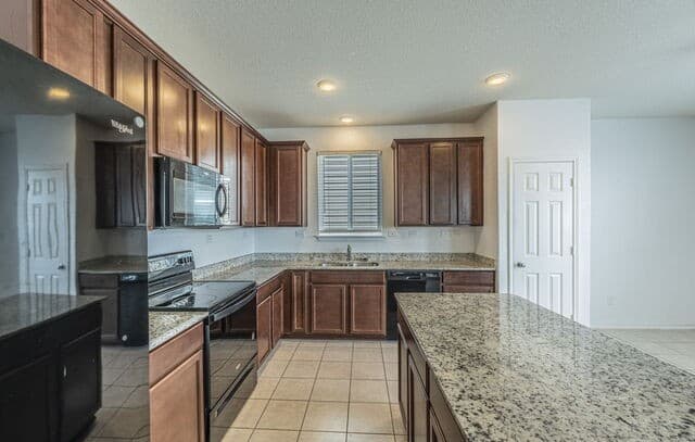 7410  Champion, San Antonio, TX 78252 — photo 8