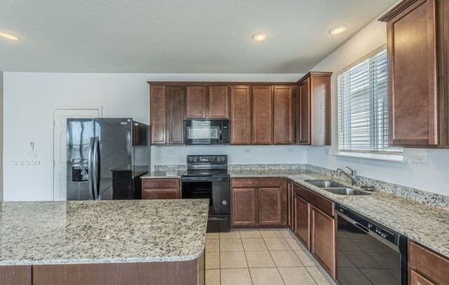 7410  Champion, San Antonio, TX 78252 — photo 9