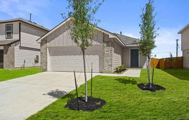 4251 Marjoram Landing