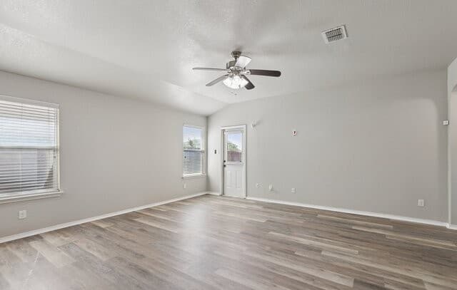 7426  Galileo Line, San Antonio, TX 78252 — photo 10