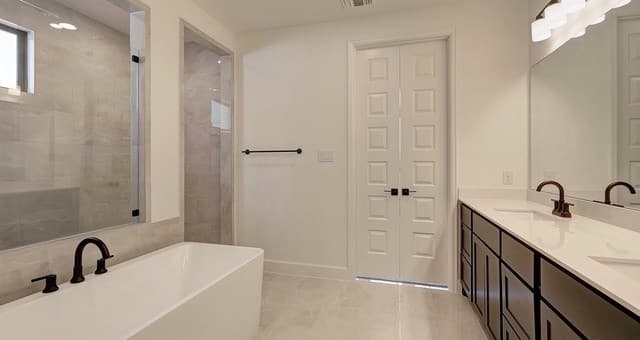275  Post Oak, Castroville, TX 78009 — photo 11