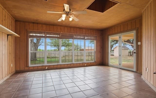 10742  New Sulphur Springs, San Antonio, TX 78263 — photo 16