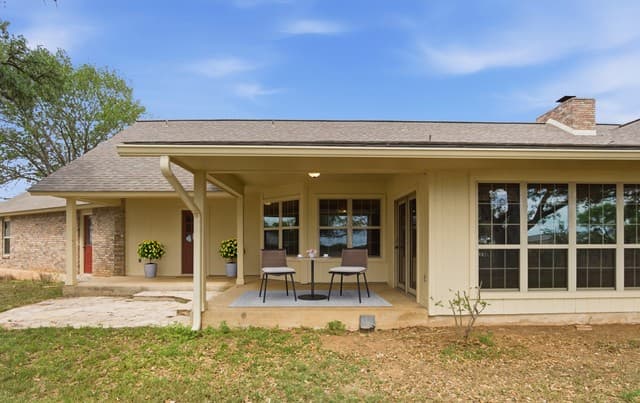 10742  New Sulphur Springs, San Antonio, TX 78263 — photo 4