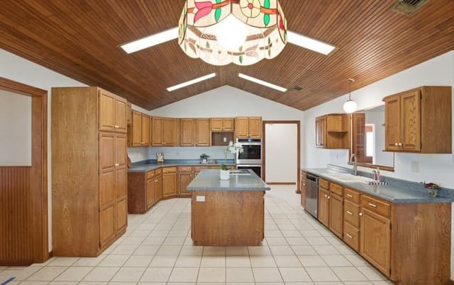 10742  New Sulphur Springs, San Antonio, TX 78263 — photo 9