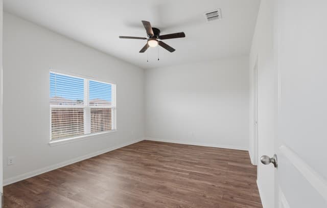 3139  Rosalind Way, San Antonio, TX 78222 — photo 17