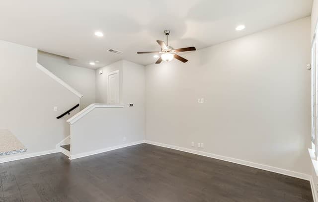 211 E Courtland, San Antonio, TX 78212 — photo 13