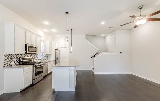 211 E Courtland, San Antonio, TX 78212 — photo 3