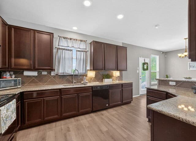 7235  Dulce, San Antonio, TX 78252 — photo 13