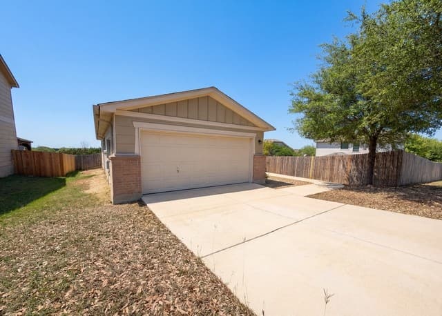 5708  Maxfli Dr, Schertz, TX 78108 — photo 7
