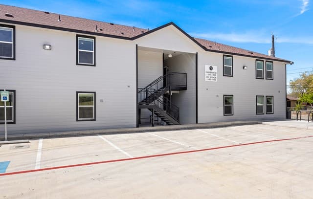 138  Ware Unit 1203, San Antonio, TX 78221 — photo 3