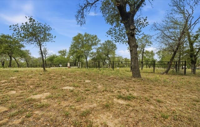 970  Stevens Rd, Somerset, TX 78069 — photo 9