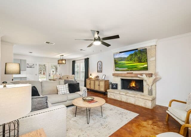 786  Deep Water Drive, Spring Branch, TX 78070 — photo 9