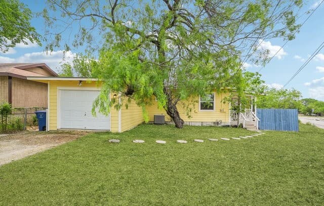 12702 Middle Lane