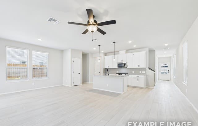 285  W Quill Dr Building 13, San Antonio, TX 78228 — photo 13