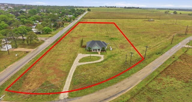 1302 Countryside Bnd