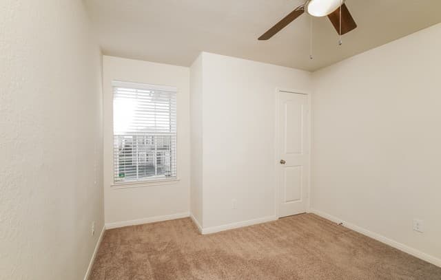 12363  Kirshner Way, San Antonio, TX 78252 — photo 10