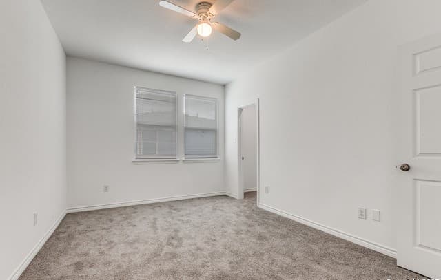 1835 W Poplar Unit 402, San Antonio, TX 78207 — photo 17