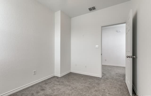 1835 W Poplar Unit 402, San Antonio, TX 78207 — photo 19