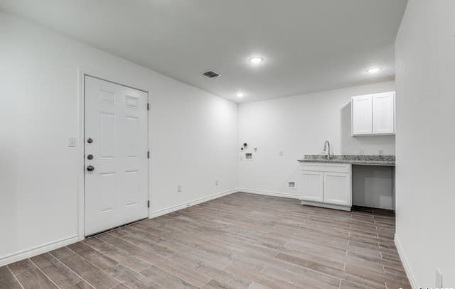 1835 W Poplar Unit 402, San Antonio, TX 78207 — photo 5