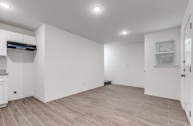 1835 W Poplar Unit 402, San Antonio, TX 78207 — photo 8