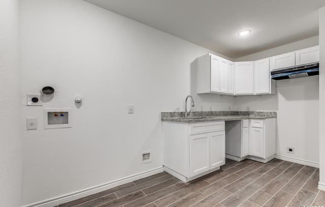 1835 W Poplar Unit 402, San Antonio, TX 78207 — photo 9