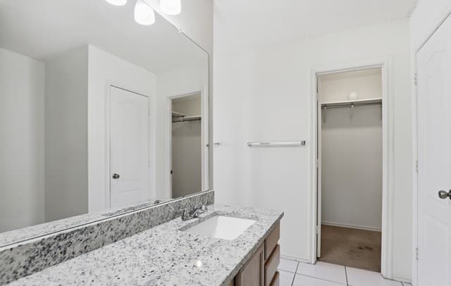 11214  Scarborough Ct, San Antonio, TX 78249 — photo 10