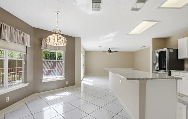 11214  Scarborough Ct, San Antonio, TX 78249 — photo 6