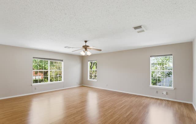 11214  Scarborough Ct, San Antonio, TX 78249 — photo 9