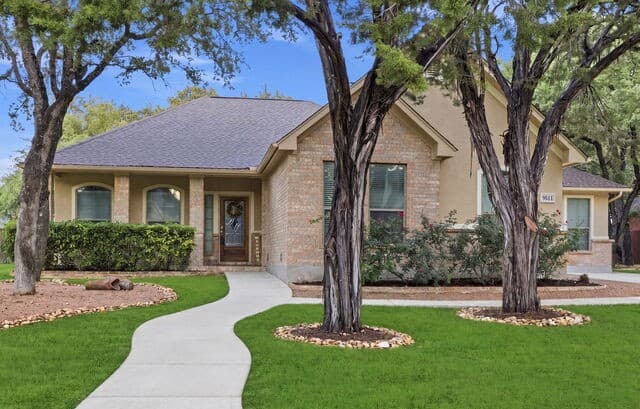 9511  Lesters Way, San Antonio, TX 78254 — photo 5
