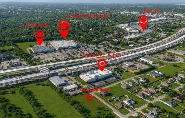 0  Utopia Blvd
