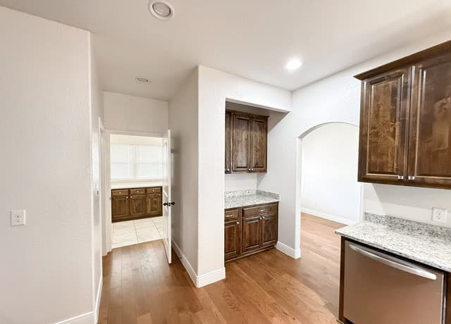 101  8th St, Natalia, TX 78059 — photo 14