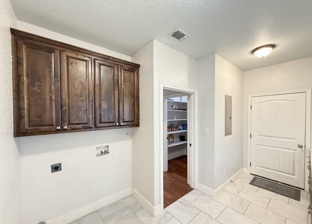 101  8th St, Natalia, TX 78059 — photo 16