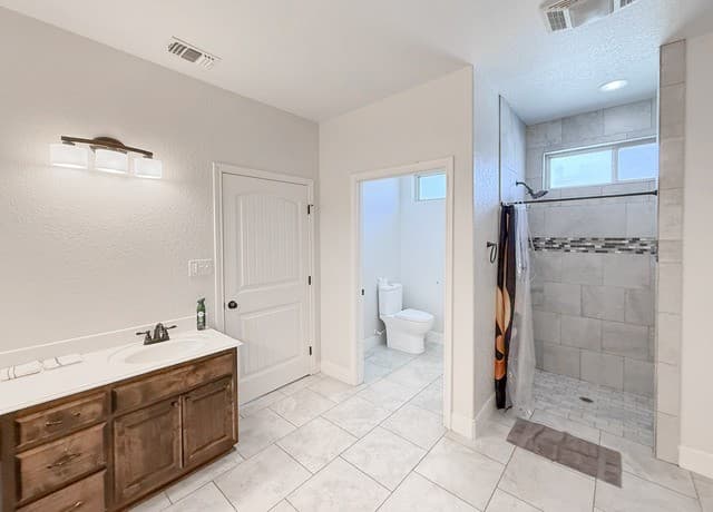 101  8th St, Natalia, TX 78059 — photo 20