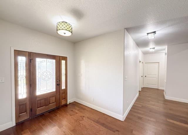 101  8th St, Natalia, TX 78059 — photo 6