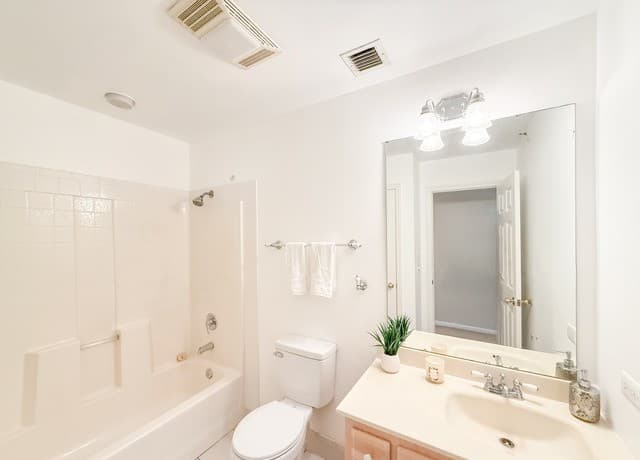 680 W County Road 678, Natalia, TX 78059 — photo 14