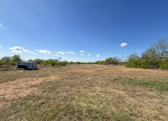 680 W County Road 678, Natalia, TX 78059 — photo 22
