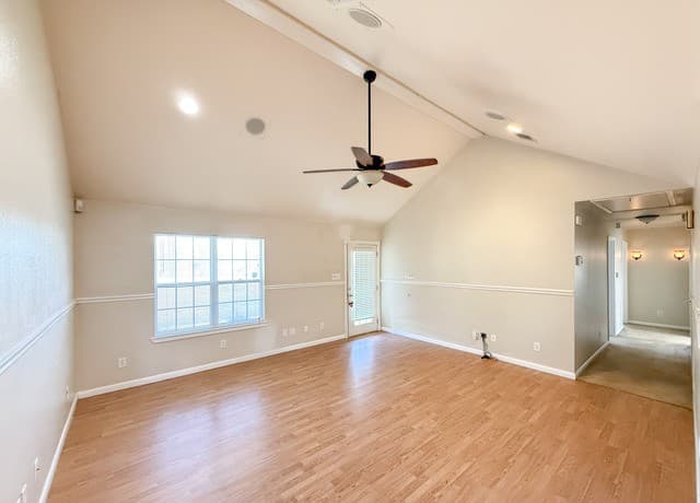 680 W County Road 678, Natalia, TX 78059 — photo 5