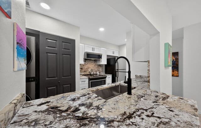 11520 Huebner Unit 501