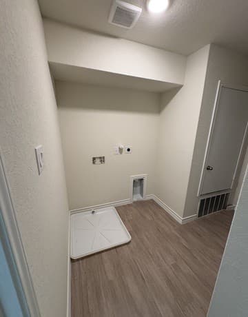 310  W Evergreen St #108, San Antonio, TX 78212 — photo 16
