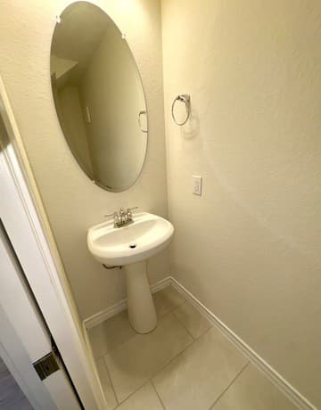 310  W Evergreen St #108, San Antonio, TX 78212 — photo 9