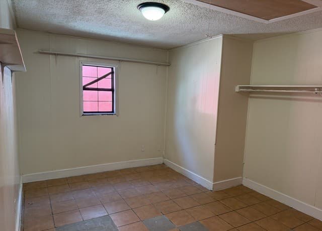 9130  Kings Hbr, San Antonio, TX 78242 — photo 12