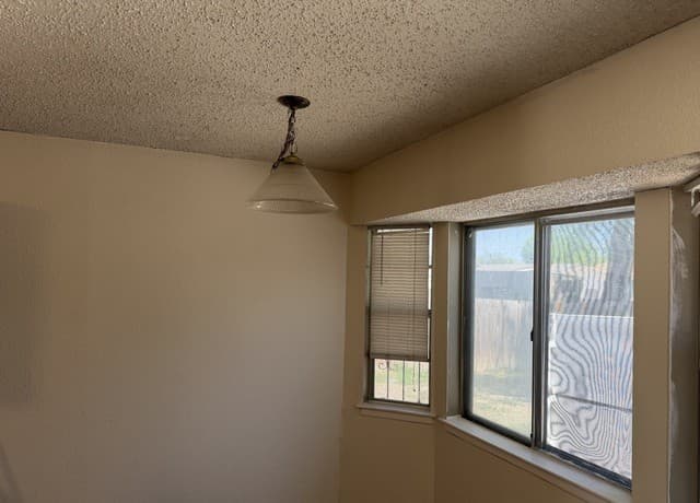 9130  Kings Hbr, San Antonio, TX 78242 — photo 5