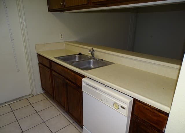 5215  Meadow Rise St, San Antonio, TX 78250 — photo 10