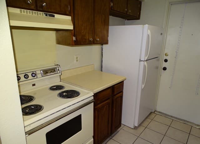 5215  Meadow Rise St, San Antonio, TX 78250 — photo 11