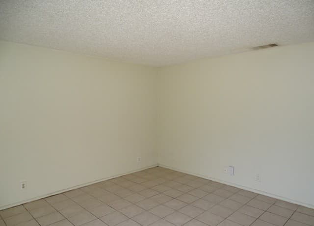 5215  Meadow Rise St, San Antonio, TX 78250 — photo 5