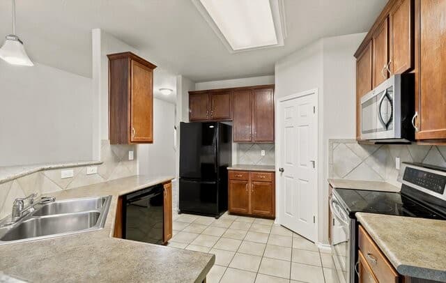 2616  Gallant Fox Dr, Schertz, TX 78108 — photo 6
