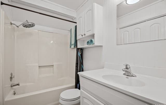 1262  Paradise Dr, Canyon Lake, TX 78133 — photo 17
